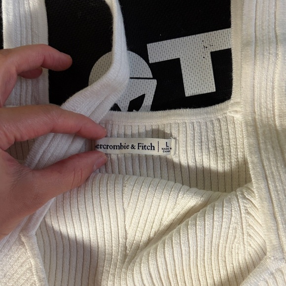 Abercrombie White Ribbed Crop Top - Picture 3 of 5
